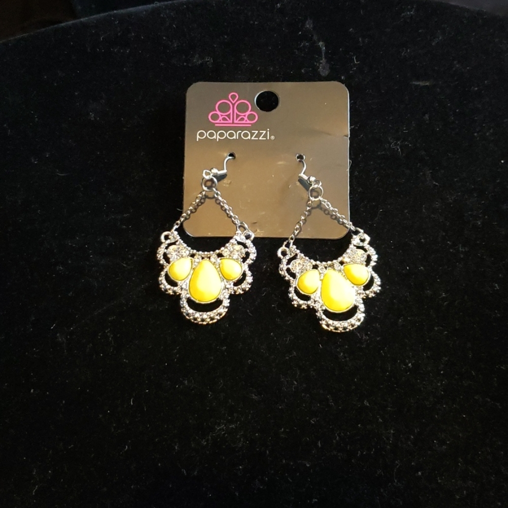 Paparazzi Jewelry: 1year Vintage